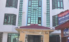 Hotel Azad Srinagar